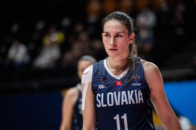 210617 Sabia Oroszova of Slovakia during of the FIBA Women s Eurobasket match between Sweden and Slovakia on June 17, 2021 in Valencia. Photo: Maxim ThorÃ BILDBYRAN kod MT MT0187 basket basketball national team, Nationalteam fiba women s eurobasket basket-em sverige sweden slovakien slovakia dam bbeng dag 1 day 1 Copyright: MAXIMxTHORE BB210617MT069