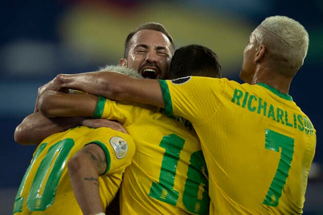 Sport Bilder des Tages 17th June 2021; Nilton Santos Stadium, Rio de Janeiro, Brazil; Copa America, Brazil versus Peru; & xc9;verton Ribeiro of Brazil celebrates his goal in the 89th minute 3-0  ActionPlus12297248 LucasxFigueiredo