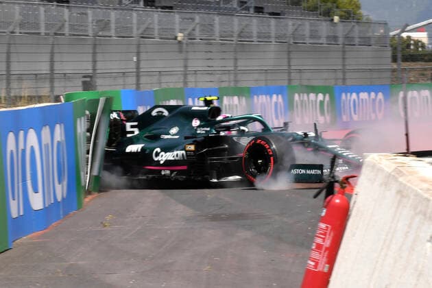 VETTEL Sebastian F1 Team Aston Martin Unfall im 1.Training am Freitag F1 Saison 2021 GP von Frankreich am 18.Juni 2021 in Le Castellet
