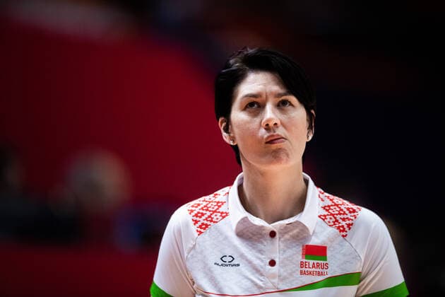 210617 Head coach Nataliya Trafimava of Belarus during the FIBA Women s Eurobasket match between Slovakia and Belarus on June 17, 2021 in Valencia. Photo: Maxim ThorÃ BILDBYRAN kod MT MT0188 basket basketball national team, Nationalteam fiba women s eurobasket basket-em slovakien belarus slovakia vitryssland dam bbeng Copyright: MAXIMxTHORE BB210617MT118
