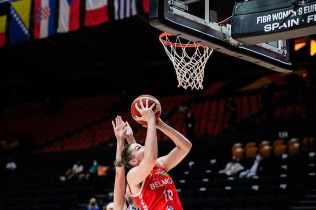 210618 Anastasiya Verameyenka of Belarus during the FIBA Women s Eurobasket match between Slovakia and Belarus on June 18, 2021 in Valencia. Photo: Maxim ThorÃ BILDBYRAN kod MT MT0188 basket basketball national team, Nationalteam fiba women s eurobasket basket-em slovakien belarus slovakia vitryssland dam bbeng Copyright: MAXIMxTHORE BB210618MT009