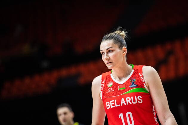 210617 Anastasiya Verameyenka of Belarus during the FIBA Women s Eurobasket match between Slovakia and Belarus on June 17, 2021 in Valencia. Photo: Maxim ThorÃ BILDBYRAN kod MT MT0188 basket basketball national team, Nationalteam fiba women s eurobasket basket-em slovakien belarus slovakia vitryssland dam bbeng Copyright: MAXIMxTHORE BB210617MT122