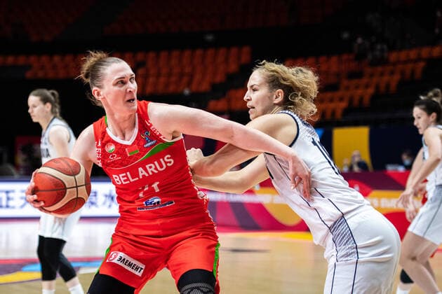 210617 Viktoryia Hasper of Belarus during the FIBA Women s Eurobasket match between Slovakia and Belarus on June 17, 2021 in Valencia. Photo: Maxim ThorÃ BILDBYRAN kod MT MT0188 basket basketball national team, Nationalteam fiba women s eurobasket basket-em slovakien belarus slovakia vitryssland dam bbeng Copyright: MAXIMxTHORE BB210617MT124