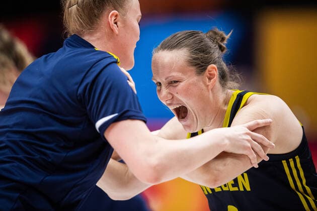 210618 Elin Eldebrink of Sweden during warm up ahead of the FIBA Women s Eurobasket match between Spain and Sweden on June 18, 2021 in Valencia. Photo: Maxim ThorÃ BILDBYRAN kod MT MT0189 basket basketball national team, Nationalteam fiba women s eurobasket basket-em spanien spain sverige sweden dam bbeng dag 2 Copyright: MAXIMxTHORE BB210618MT060