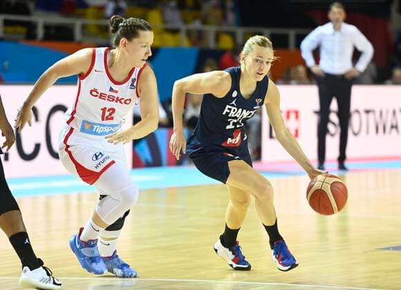 Tereaa Vyoralova of Czech Republic and Marine Johannes of France pictured during FIBA Women s Eurobasket match between France and Czech Republic on JUNE 18, 2021 in Strasbourg, France,18 06 2021 BASKET BALL : Republique Tcheque vs France - Eurobasket Feminin - 18 06 2021 PhilippeCrochet Panoramic 