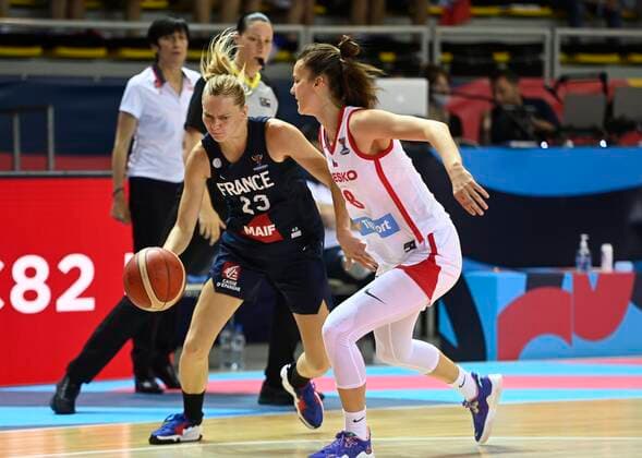 Veronika Vorackova of Czech Republic and Marine Johannes of France pictured during FIBA Women s Eurobasket match between France and Czech Republic on JUNE 18, 2021 in Strasbourg, France,18 06 2021 BASKET BALL : Republique Tcheque vs France - Eurobasket Feminin - 18 06 2021 PhilippeCrochet Panoramic 