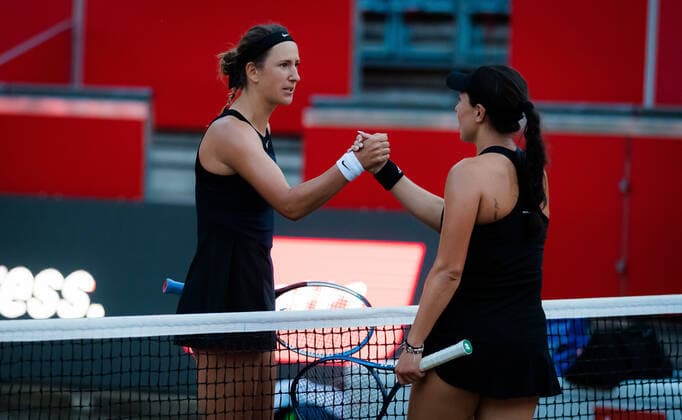 June 18, 2021, BERLIN, GERMANY: Victoria Azarenka of Belarus & Jessica Pegula of the United States at the net after the quarter-final of the 2021 bett1open WTA, Tennis Damen 500 tennis tournament BERLIN GERMANY - ZUMAa181 20210618_zaa_a181_112 Copyright: xRobxPrangex