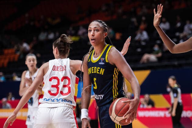 210618 Kalis Loyd of Sweden during the FIBA Women s Eurobasket match between Spain and Sweden on June 18, 2021 in Valencia. Photo: Maxim ThorÃ BILDBYRAN kod MT MT0189 basket basketball national team, Nationalteam fiba women s eurobasket basket-em spanien spain sverige sweden dam bbeng dag 2 Copyright: MAXIMxTHORE BB210618MT151
