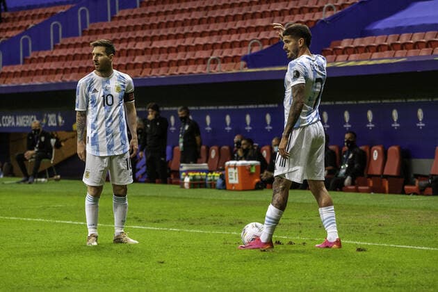 June 18, 2021, Brasilia, Federal District, Brazil: Soccer match between Argentina and Uruguay, valid for second round of Group A of Copa America, held at Mane Garrincha stadium, in Brasilia, on Friday (18). Argentina won 1-0 with goal by Guido Rodriguez.  Copyright: xLecoxVianax