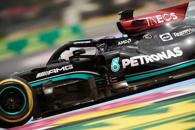 F1 Grand Prix of France - Qualifying Lewis Hamilton of Great Britain driving the (44) Mercedes AMG Petronas F1 Team Mercedes W12 during qualifying ahead of the F1 Grand Prix of France at Circuit Paul Ricard on June 19, 2021 in Le Castellet, France. Le Castellet France breton-f1grandp210619_npaBE  Copyright: xJosexBretonx
