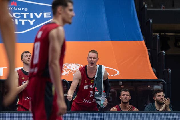 Basketball Hamburg 19.06.2021 Supercup Nationalmannschaft Deutschland (GER) - Tunesien (TUN) Jubel GER Robin Benzing (Deutschland, No.12) hi.