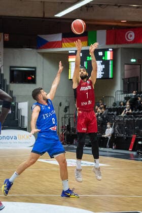 Basketball Hamburg 20.06.2021 Supercup Nationalmannschaft Deutschland (GER) - Italien (ITA) Joshiko Saibou (Deutschland, No.01) Marco Spissu (Italien, No.00)