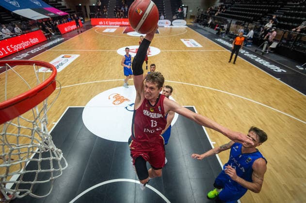 Sport Bilder des Tages Basketball Hamburg 20.06.2021 Supercup Nationalmannschaft Deutschland (GER) - Italien (ITA) Moritz Wagner (Deutschland, No.13) Achille Polonara (Italien, No.33)