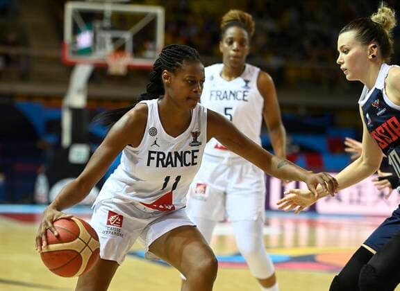 Anastasiia Shilova of Russia and qrValeriane Vukosavljevic of France pictured during FIBA Women s Eurobasket match between France and Russia on JUNE 20, 2021 in Strasbourg BASKET BALL : France vs Russie - Eurobasket Feminin - 20 06 2021 PhilippeCrochet Panoramic 
