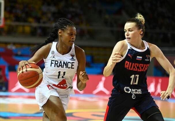 Anastasiia Shilova of Russia and qrValeriane Vukosavljevic of France pictured during FIBA Women s Eurobasket match between France and Russia on JUNE 20, 2021 in Strasbourg BASKET BALL : France vs Russie - Eurobasket Feminin - 20 06 2021 PhilippeCrochet Panoramic 
