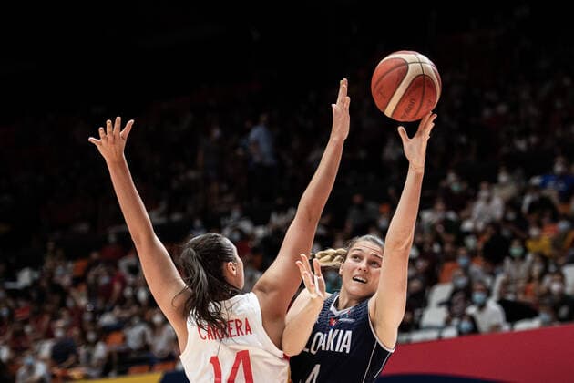 210620 Michaela Fekete of Slovakia during the FIBA Women s Eurobasket match between Spain and Slovakia on June 20, 2021 in Valencia. Photo: Maxim ThorÃ BILDBYRAN kod MT MT0193 basket basketball national team, Nationalteam fiba women s eurobasket basket-em spanien spain slovakien slovakia dam bbeng dag 4 Copyright: MAXIMxTHORE BB210620MT184