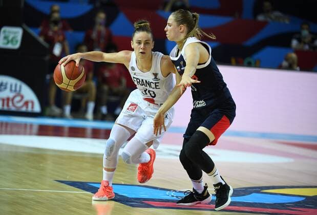 Kseniia Levchenko of Russia and Alix Duchet of France pictured during FIBA Women s Eurobasket match between France and Russia on JUNE 20, 2021 in Strasbourg BASKET BALL : France vs Russie - Eurobasket Feminin - 20 06 2021 PhilippeCrochet Panoramic 