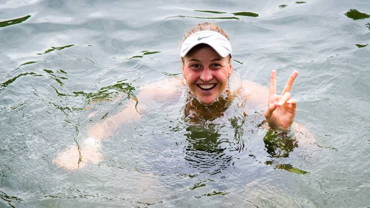 Mandatory Credit: Photo by Rob Prange Shutterstock (12072943bj) Liudmila Samsonova of Russia takes a swim in the lake after winning the final of the 2021 bett1open WTA, Tennis Damen 500 tennis tournament bett1open Tournament, Tennis, Berlin, Germany - 20 Jun 2021 bett1open Tournament, Tennis, Berlin, Germany - 20 Jun 2021  Copyright: xRobxPrange Shutterstockx 12072943bj