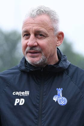 Fußball 3. Liga Trainingsauftakt MSV Duisburg am 21.06.2021 auf dem Trainingsgelände an der Westender Straße in Duisburg Pavel Dotchev ( Trainer Cheftrainer Duisburg )