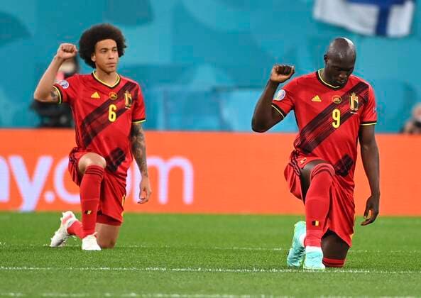 Bilder des Jahres 2021, Sport 06 Juni Sport Themen der Woche KW25 St Petersburg, Russia - June 21 : Axel Witsel midfielder of Belgium & Romelu Lukaku forward of Belgium during the 16th UEFA EURO, EM, Europameisterschaft,Fussball 2020 Championship Group B match between Finland and Belgium on June 21, 2021 in St Petersburg, Russia, 21 06 2021 FOOTBALL : Euro 2020 - Groupe B - Finlande v Belgique - 21 06 2021 PHOTONEWS PANORAMIC 