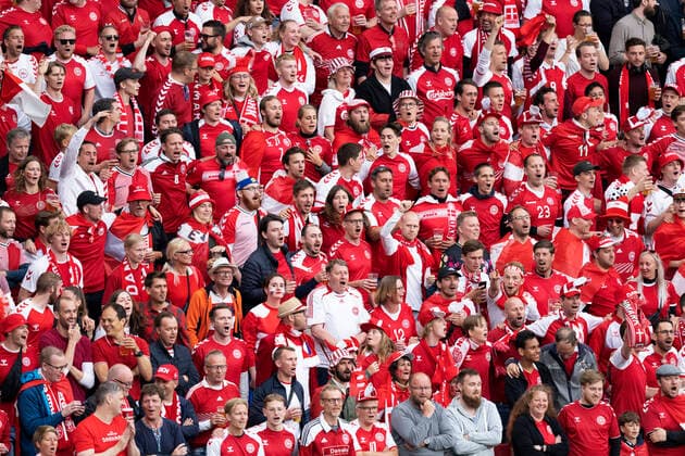 Danske fans. Danmark moeder Rusland under EURO2020 gruppe B i Parken i Koebenhavn, mandag den 21. juni 2021.. , Copenhagen Denmark