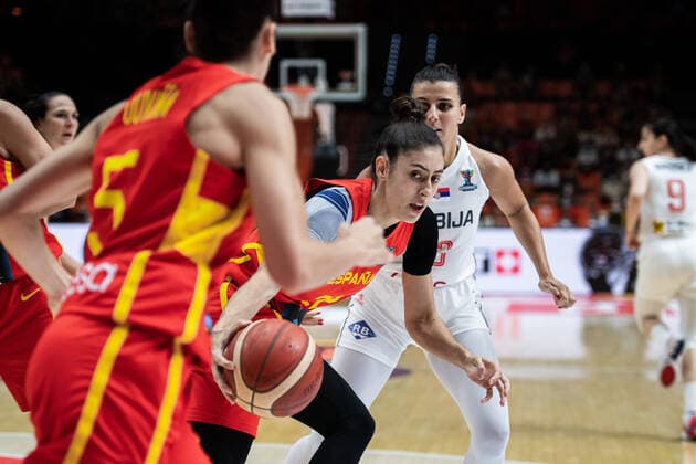 210623 Maria Conde of Spain during the FIBA Women s Eurobasket quarter final match between Serbia and Spain on June 23, 2021 in Valencia. Photo: Maxim Thore BILDBYRAN kod MT MT0198 basket basketball national team, Nationalteam fiba women s eurobasket basket-em serbien serbia spain spanien dam bbeng Copyright: MAXIMxTHORE BB210623MT114