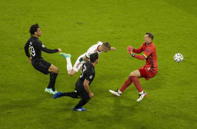 Tor zum 1:2 durch Andras Schäfer (Ungarn) gegen Leroy Sane (Deutschland), Mats Hummels (Deutschland), Torwart Manuel Neuer (Deutschland) Deutschland - Ungarn München, 23.06.2021, Fussball, Saison 2020 21 Foto: Moritz Müller