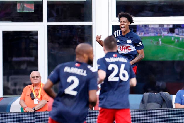 FOXBOROUGH, MA - JUNE 23: New England Revolution forward Tajon Buchanan (17) celebrates opening the scoring during a match between the New England Revolution and the New York Red Bulls on June 23, 2021 at Gillette Stadium in Foxborough, Massachusetts. (Photo by Fred Kfoury III Icon Sportswire) SOCCER: JUN 23 MLS, Fussball Herren, USA - New York Red Bulls at New England Revolution Icon482210623009