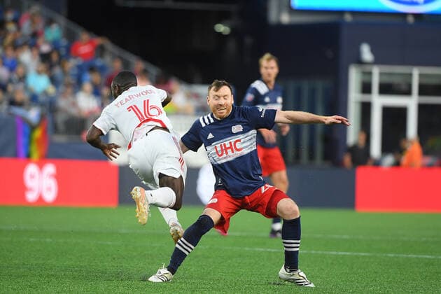 June 23, 2021: New England Revolution midfielder Thomas McNamara (26) in action during the MLS, Fussball Herren, USA game between New York Red Bulls and the New England Revolution held at Gillette Stadium in Foxborough Massachusetts. New England defeats New York 3-2. CSM Foxborough USA - ZUMAc04_ 20210623_zaf_c04_050 Copyright: xEricxCanhax