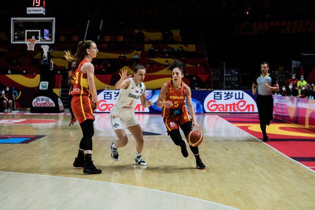 Spain v Serbia - Women s EuroBasket 2021 Cristina Ouvina of Spain in action during the Women s EuroBasket 2021 quarter-finals match played between Spain and Serbia at Fuente de Sant Luis pavilion on June 23, 2021 in Valencia, Spain. Valencia Valencia Spain reinorenon-spainvse210623_npErs  Copyright: xJonxImanolxReinox