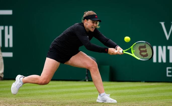 Mandatory Credit: Photo by Rob Prange Shutterstock (12168975u) Jelena Ostapenko of Latvia in action during her semi-final match at the 2021 Viking International WTA, Tennis Damen 500 tennis tournament Viking International Championships, Day Seven, Tennis, Eastbourne, East Sussex, UK - 25 June 2021 Viking International Championships, Day Seven, Tennis, Eastbourne, East Sussex, UK - 25 June 2021 Copyright: xRobxPrange Shutterstockx 12168975u