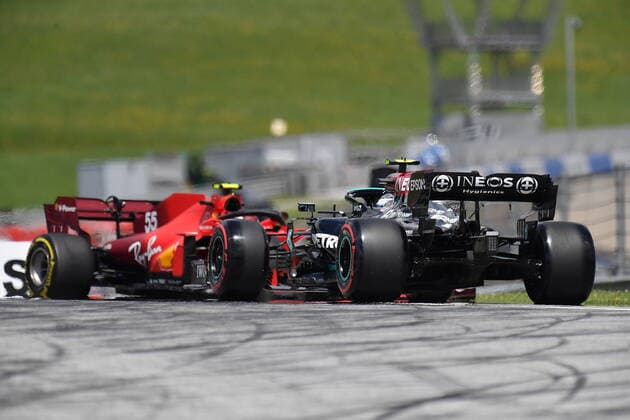 Formula 1 BWT Grosser Preis der Steiermark 2021 25.06.2021, Red Bull Ring , Spielberg, Formula 1 BWT Grosser Preis der Steiermark 2021 , im Bild Dreher von Carlos Sainz Jr. (ESP 55), Scuderia Ferrari Mission Winnow, Valtteri Bottas (FIN 77), Mercedes-AMG Petronas Formula One Team