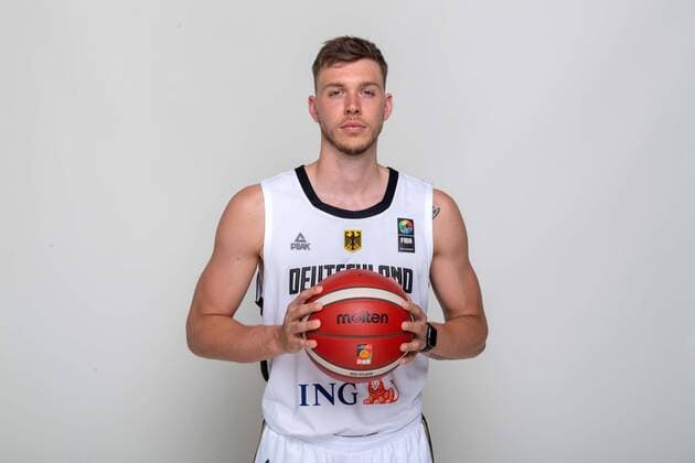 Basketball Leimen 22.06.2021 Deutsche Herren Nationalmannschaft Deutschland (GER) Fotoshooting Jan Niklas Wimberg (Deutschland, No.06)