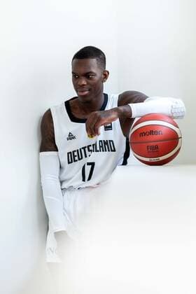 Basketball Leimen 22.06.2021 Deutsche Herren Nationalmannschaft Deutschland (GER) Fotoshooting Dennis Schröder Schroeder (Deutschland, No.17) Schröder Schroder