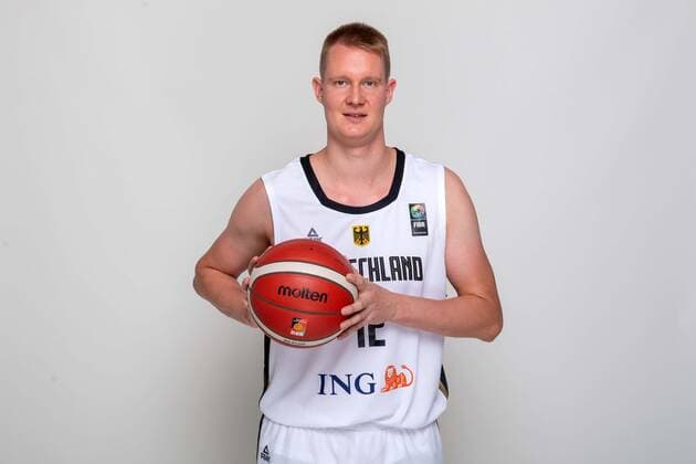 Basketball Leimen 22.06.2021 Deutsche Herren Nationalmannschaft Deutschland (GER) Fotoshooting Robin Benzing (Deutschland, No.12)