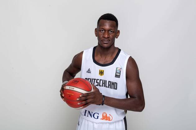 Basketball Leimen 22.06.2021 Deutsche Herren Nationalmannschaft Deutschland (GER) Fotoshooting Isaac Bonga (Deutschland, No.00)