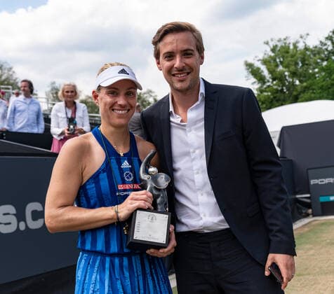 2021 WTA, Tennis Damen Bad Homburg Open Angelique Kerber (GER) wins final against Katerina Siniakova (CZE) Kerber with her Manager and Bad Homburg Open Tournament Direktor Aljoscha Thron Photo: Sportfoto Zimmer Daniel Maurer