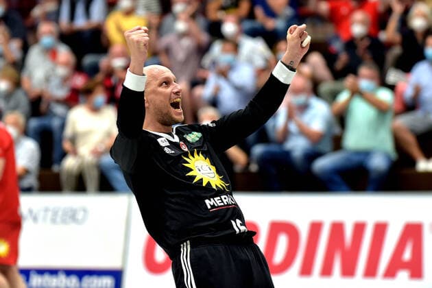 26-06-2021 pmk NE143053 Handball Herren 2.Bundesliga Saison 2020 2021 Kreissporthalle Luebbecke Corona-Spieltag TuS-N-Luebbecke - TuS Ferndorf Aljosa REZAR (16) -Torwart- Luebbecke