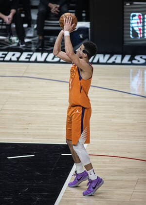 June 26, 2021, Los Angeles, California, USA: Devin Booker 1 of the Phoenix Suns takes shot for a technical foul during Game 4 of the 2021 Western Conference finals NBA, Basketball Herren, USA playoff game against the Los Angeles Clippers on Saturday June 26, 2021 at the Staples Center in Los Angeles, California. Clippers lose to Suns 80 - 84. JAVIER ROJASPI Los Angeles USA - ZUMAp124 20210626_zaa_p124_013 Copyright: xx