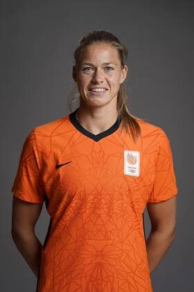 ERMELO - Portrait of Anouk Dekker of the Dutch women s football team, in the shirt for the Olympic Games, Olympische Spiele, Olympia, OS ANP ROY LAZET xVIxANPxSportx xxANPxIVx
