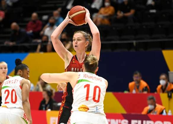 VALENCIA, SPAIN - JUNE 27: Emma Meesseman of Belgium pictured during FIBA Women s Eurobasket match between Belgium and Belarus on june 27, 2021 in Valencia ,Spain 27 06 2021 BASKET BALL FEMININ : Belgique vs Bielorussie - FIBA Women s Eurobasket - Petite finale - Valence - 27 06 2021 PhotoNews Panoramic 