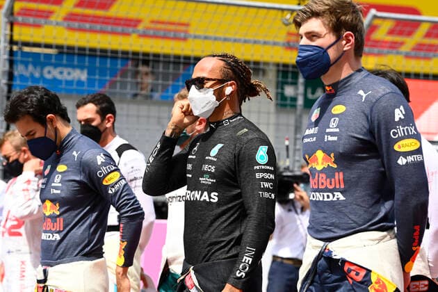 F1 Grand Prix of Styria 44 Lewis Hamilton (GBR, Mercedes-AMG Petronas F1 Team), 33 Max Verstappen (NED, Red Bull Racing), F1 Grand Prix of Styria at Red Bull Ring on June 27, 2021 in Spielberg, Austria. (Photo by Mark Sutton LAT Motorsport Images FIA Pool via HOCH ZWEI) Spielberg Austria Poolfoto HOCH ZWEI Pool Motorsport Images ,EDITORIAL USE ONLY