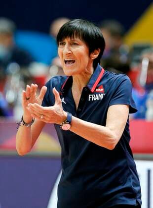 France s head coach Valerie Garnier in action during the Eurobasket 2021 women s final basketball match between France and Serbia held at Fuente San Luis arena in Valencia, eastern Spain, 27 June 2021. France vs Serbia !ACHTUNG: NUR REDAKTIONELLE NUTZUNG!  Copyright: xMiguelxAngelxPolox GRAFCVA6657 20210627-4d5ba9deb3357514539885c705da974d093a9175
