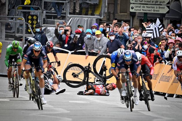 Slovakian Peter Sagan of Bora-Hansgrohe and Australian Caleb Ewan of Lotto Soudal crash during the sprint of the third stage of the 108th edition of the Tour de France cycling race, 182,9km from Lorient to Pontivy, France, Monday 28 June 2021. This year s Tour de France takes place from 26 June to 18 July 2021. DAVIDxSTOCKMAN  x3022270x