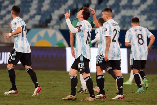 Lionel Messi (C) of Argentina celebrates after scoring a penalty today during the Copa America group A soccer match between Bolivia and Argentina at Arena Pantanal stadium in Cuiaba, Brazil, 28 June 2021. Bolivia vs. Argentina !ACHTUNG: NUR REDAKTIONELLE NUTZUNG!  Copyright: xRaulxMartinezx AME8973 20210629-aee5837f89dc36e94fa27599291ad66ba800ed2b