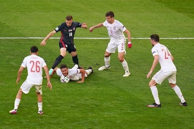 Mandatory Credit: Photo by Bagu Blanco Pressinphoto Shutterstock (12183542dx) Koke Resurreccion of Spain and Mislav Orsic of Croatia Croatia v Spain Euro 2020 match, round of 16. Football, Parken Stadion, Copenhagen, Denmark - 28 Jun 2021 EDITORIAL USE ONLY No use with unauthorised audio, video, data, fixture lists (outside the EU), club league logos or live services. Online in-match use limited to 45 images (+15 in extra time). No use to emulate moving images. No use in betting, games or single club league player publications services. Croatia v Spain Euro 2020 match, round of 16. Football, Parken Stadion, Copenhagen, Denmark - 28 Jun 2021 EDITORIAL USE ONLY No use with unauthorised audio, video, data, fixture lists (outside the EU), club league logos or live services. Online in-match use limited to 45 images (+15 in extra time). No use to emulate moving images. No use in betting, games or Copyright: xBaguxBlanco Pressinphoto Shutterstockx 12183542dx