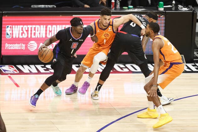 LOS ANGELES, CA - JUNE 30: LA Clippers guard Reggie Jackson (1) comes off a screen during game 6 of the NBA, Basketball Herren, USA Western Conference Final between the Phoenix Suns and the Los Angeles Clippers on June 30, 2021, at Staples Center in Los Angeles, CA. (Photo by Jevone Moore Icon Sportswire) NBA: JUN 30 Western Conference Final - Suns at Clippers Icon210630002