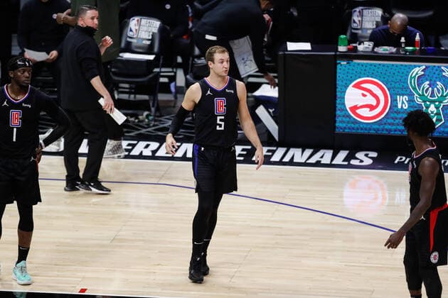 LOS ANGELES, CA - JUNE 30: LA Clippers guard Luke Kennard (5) during game 6 of the NBA, Basketball Herren, USA Western Conference Final between the Phoenix Suns and the Los Angeles Clippers on June 30, 2021, at Staples Center in Los Angeles, CA. (Photo by Jevone Moore Icon Sportswire) NBA: JUN 30 Western Conference Final - Suns at Clippers Icon210630039
