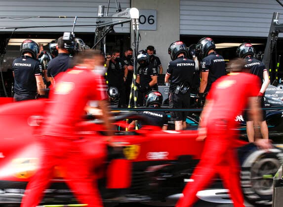 Mercedes-AMG Petronas F1 Team during pit stop practice, F1 Grand Prix of Austria at Red Bull Ring on July 1, 2021 in Spielberg, Austria. (Photo by HOCH ZWEI) Spielberg Austria