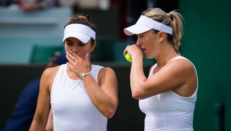 Mandatory Credit: Photo by Rob Prange Shutterstock (12191441gr) Desirae Krawczyk of the United States & Alexa Guarachi of Chile playing doubles at the 2021 Wimbledon Championships Grand Slam tennis tournament Wimbledon Tennis Championships, Day 4, The All England Lawn Tennis and Croquet Club, London, UK - 01 Jul 2021 Wimbledon Tennis Championships, Day 4, The All England Lawn Tennis and Croquet Club, London, UK - 01 Jul 2021  Copyright: xRobxPrange Shutterstockx 12191441gr